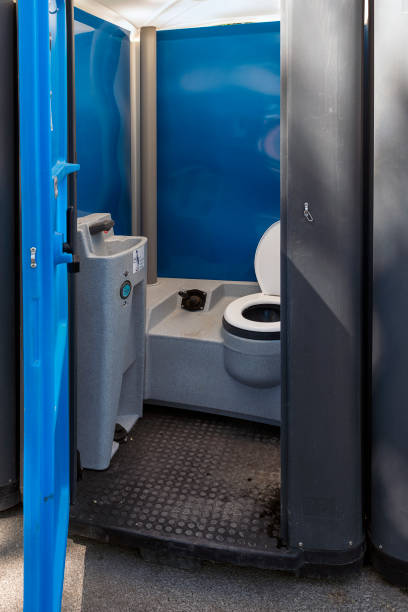 Best Sanitation services for porta potties  in Bellwood, PA